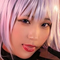 3MimE_ Naakt