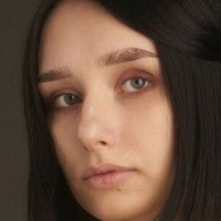 9ydra Naakt