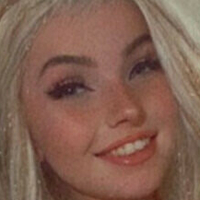 a-girl Naakt