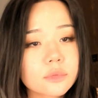 ake_mi Naakt