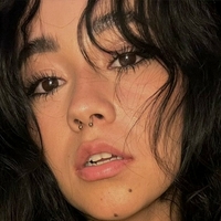Alanis Vargas Naakt