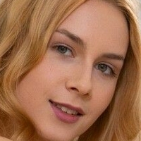 Alecia Naakt