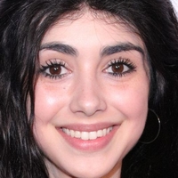 Alexa Mansour Naakt