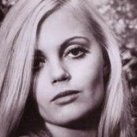 Alexandra Hay Naakt