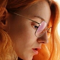 Alexandra Naakt
