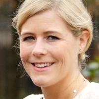 Ali Astall Naakt