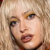 Alice Chater Naakt