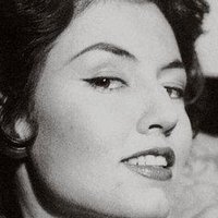 Alice Denham Naakt