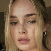 Alice Kristiansen Naakt