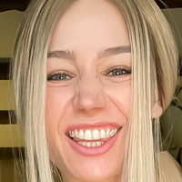 aliceredlipsfree Naakt