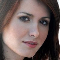 Alma Saraci Naakt