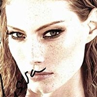Alyssa Sutherland Naakt