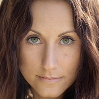 Amanda Barton Naakt