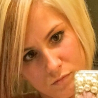 Amanda Kathleen Naakt