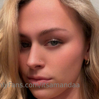 amandalofficial Naakt