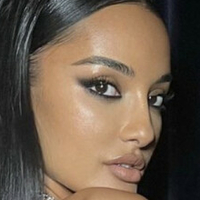 Amina Muaddi Naakt