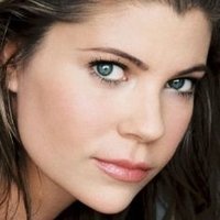 Amy  Holland Pennell Naakt