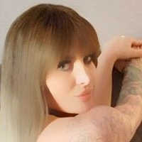 Amyhobuss Naakt