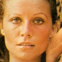 Angela Covello Naakt