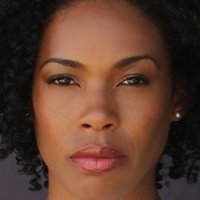 Angela Lewis Naakt