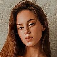 Angelina Romashka Naakt
