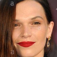 Anna Brewster Naakt