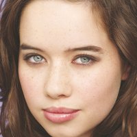 Anna Popplewell Naakt