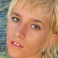 Anni Baumann Naakt