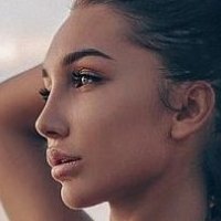 Anyuta Rai Naakt