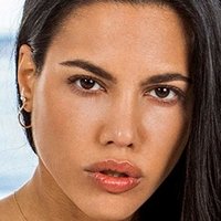 Apolonia Lapiedra Naakt