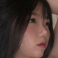 Aryminh Naakt