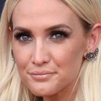 Ashlee Simpson Naakt
