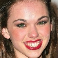 Ashley McCarthy Naakt