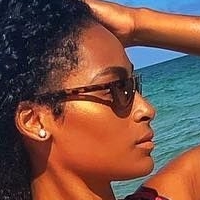 Ashley Nicole Naakt