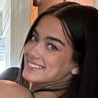 Ashley Serrano Naakt