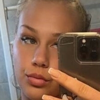 ava.busty10 Naakt