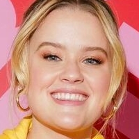 Ava Phillippe Naakt