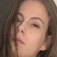 Avery Petite Naakt
