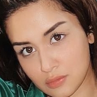 Avneet Kaur Naakt