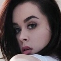 Bella Michaels Naakt