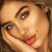 Belle Lucia Naakt