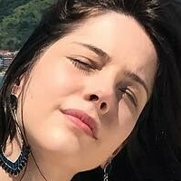 Bia Arantes Naakt