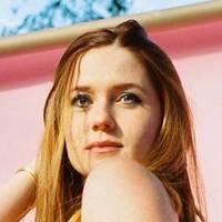 Bonnie Wright Naakt