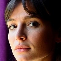 Brenda Asnicar Naakt