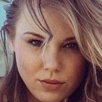 Briana Caitlin Naakt