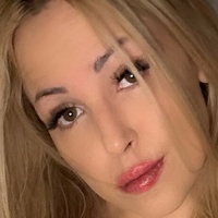 Brittney Schmidt Naakt