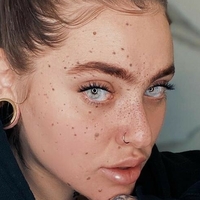 Brooklyn Nicolina Naakt