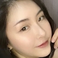 b.saya Naakt