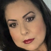 cajun-cougar Naakt