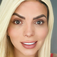 Camila Schimith Naakt